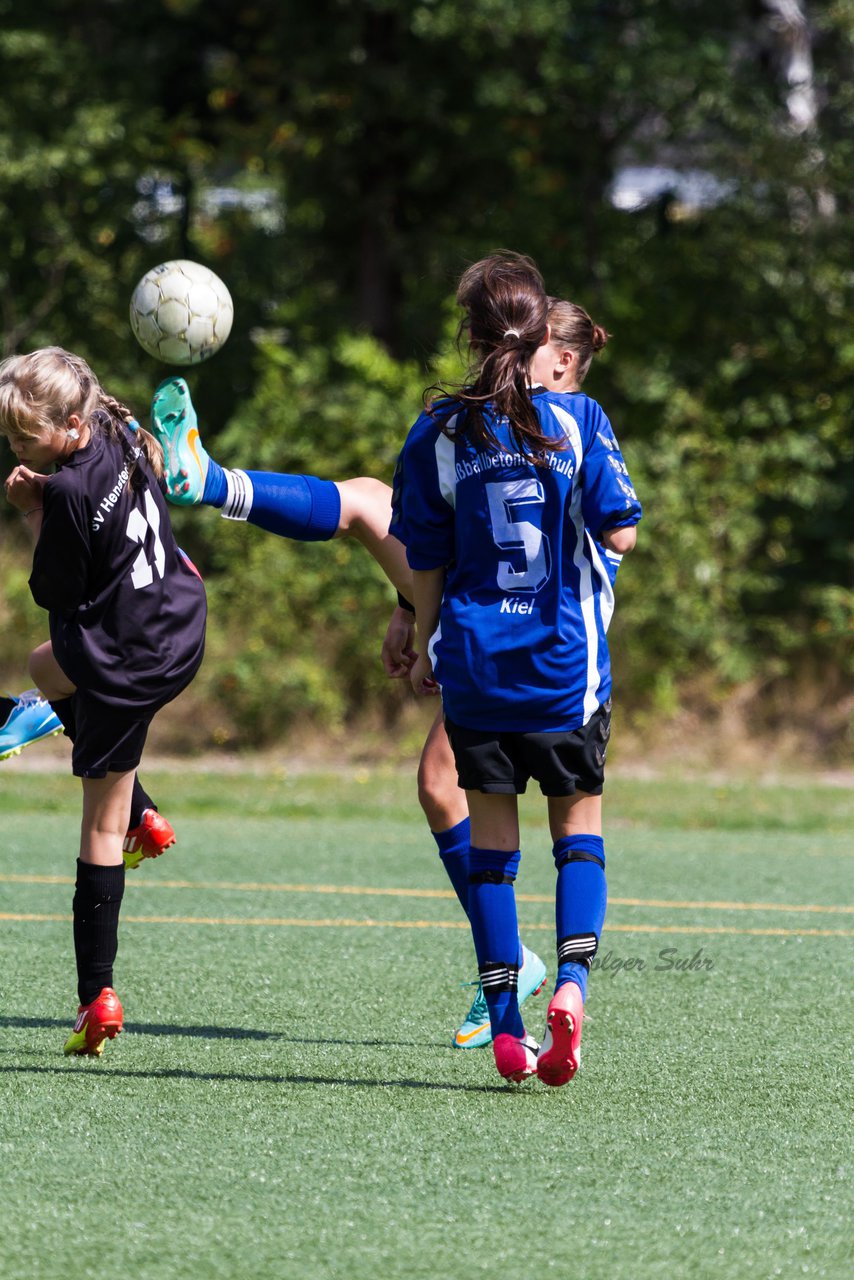 Bild 182 - B-Juniorinnen SV Henstedt-Ulzburg - MTSV Olympia Neumnster : Ergebnis: 1:4